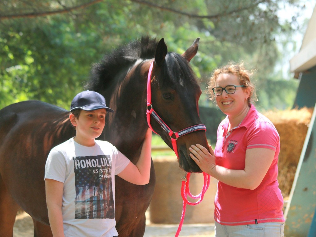 arrivée de Mistery avec Camille et Lucas
